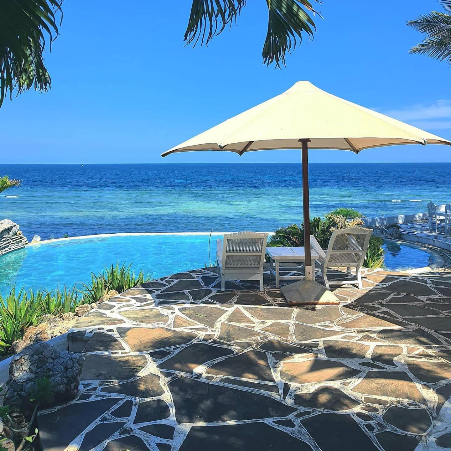 Nuri Boutique Hotel & Villas Msambweni エクステリア 写真